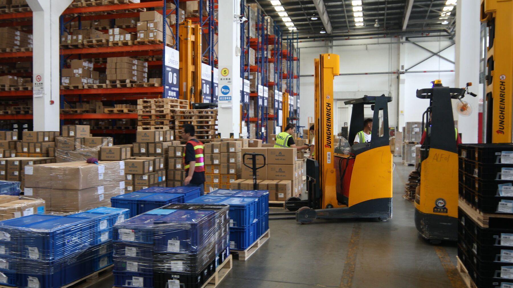 Personnel working in a warehouse in Prologis Park Shanghai Qinpu
