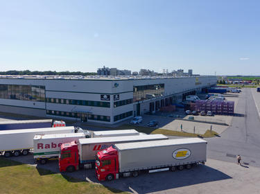 An exterior photo of the building and truck court at Prologis Wroclaw DC5A