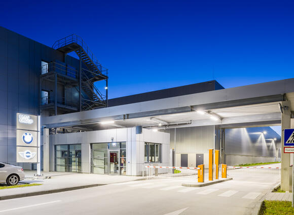 Build to Suit Munich East DC1 in Germany for BMW at night