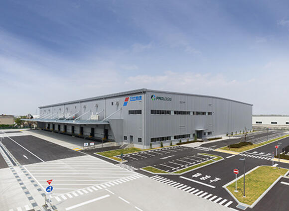 An exterior shot of Prologis PArk Koga 2 and the surrounding parking lots